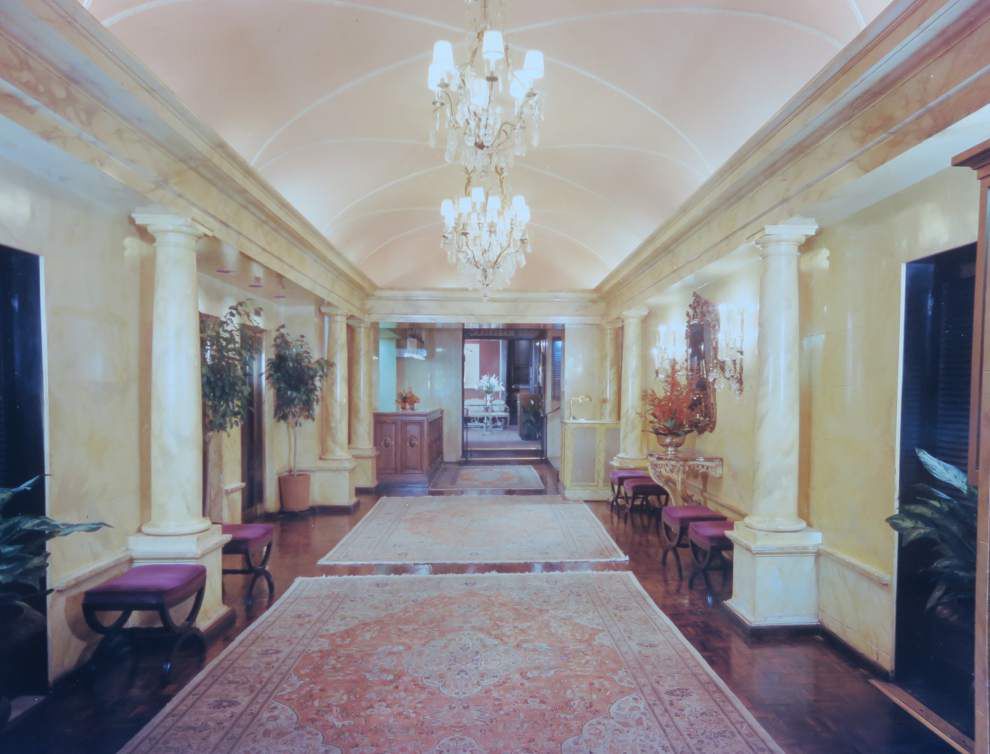 Creole chefs, Carnival queens and Hollywood stardust: New Orleans remembers the old Pontchartrain Hotel as a new chapter opens _lowres